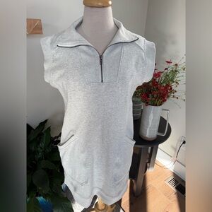 Doe & Rae Gray Sleeveless Zip-Up Women Mini Dress